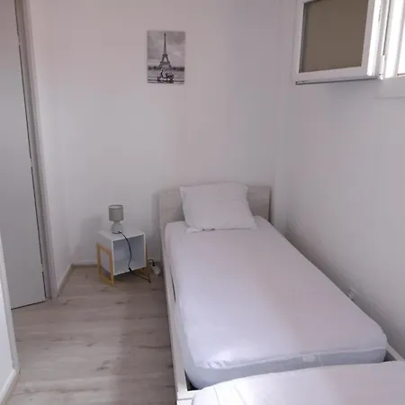 T2 Mezzanine 5 Pers, Clim, Terrasse, Parking, Proche Et Commerces - Fr-1-795-16