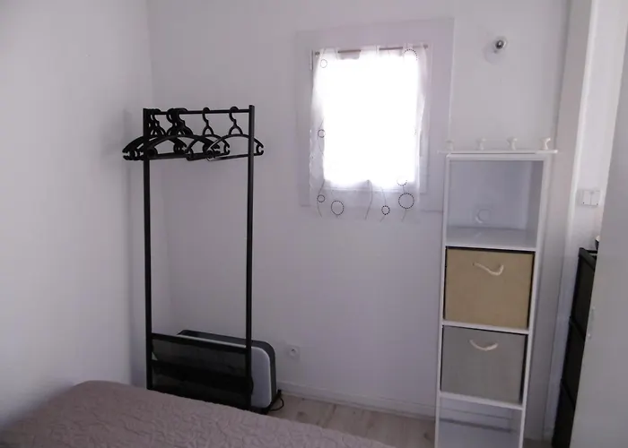 T2 Mezzanine 5 Pers, Clim, Terrasse, Parking, Proche Et Commerces - Fr-1-795-16 פלורי